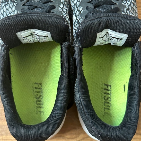 Women's Nike Air Max Sequent 2 Black/White/Grey Running Shoes US 8 - Comfy! - Picture 12 of 12